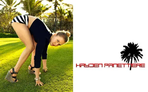Hayden Panettiere Women's Colored  Long Sleeve T-Shirt - idPoster.com