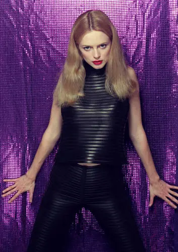 Heather Graham Computer MousePad picture 642342