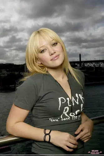 Hilary Duff Computer MousePad picture 8784