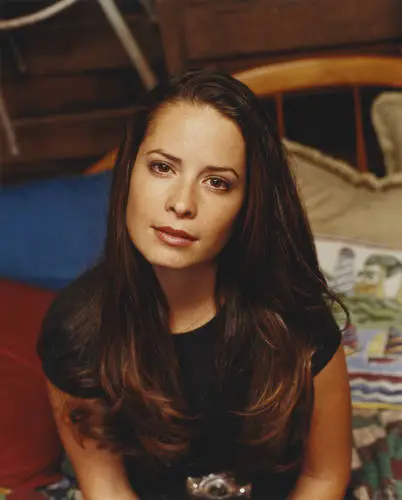 Holly Marie Combs Kitchen Apron - idPoster.com