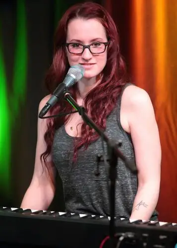 Ingrid Michaelson Women's Colored Tank-Top - idPoster.com