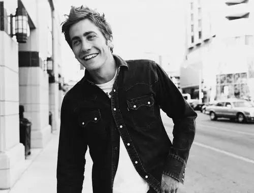 Jake Gyllenhaal Wall Poster picture 509200