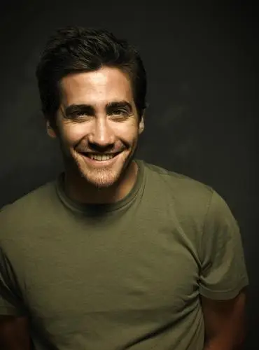 Jake Gyllenhaal Women's Colored Tank-Top - idPoster.com