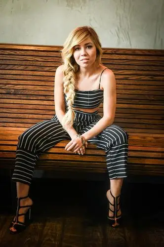 Jennette McCurdy Computer MousePad picture 636613