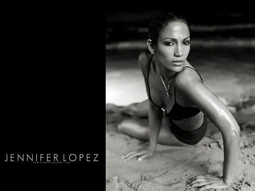 Jennifer Lopez White T-Shirt - idPoster.com