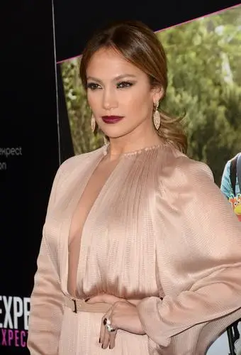Jennifer Lopez Women's Colored  Long Sleeve T-Shirt - idPoster.com