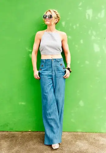 Jennifer Morrison White T-Shirt - idPoster.com