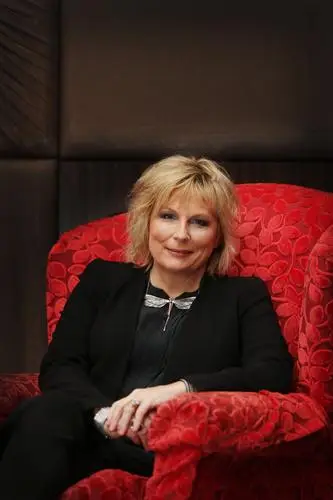 Jennifer Saunders Wall Poster picture 284785