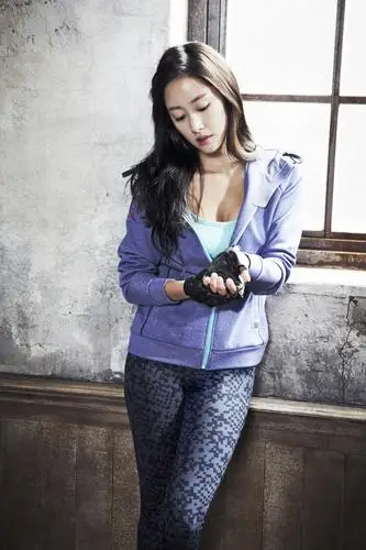Jeon Hye-bin Men's Colored T-Shirt - idPoster.com