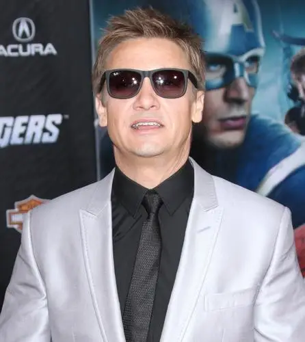 Jeremy Renner Computer MousePad picture 187422