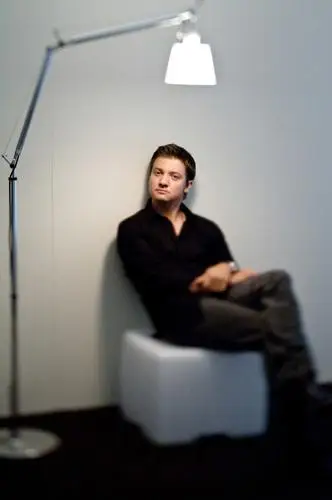 Jeremy Renner Wall Poster picture 189136