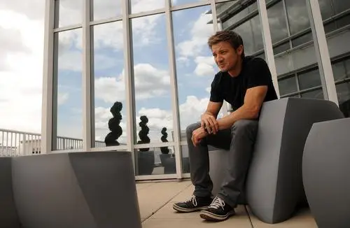 Jeremy Renner Jigsaw Puzzle picture 189141
