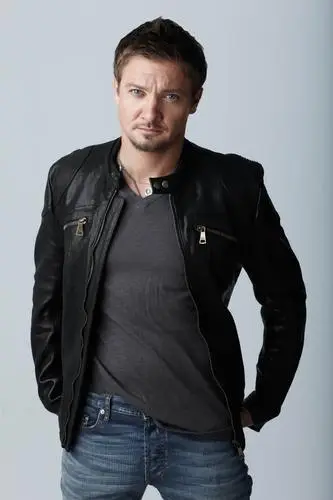 Jeremy Renner Wall Poster picture 637136