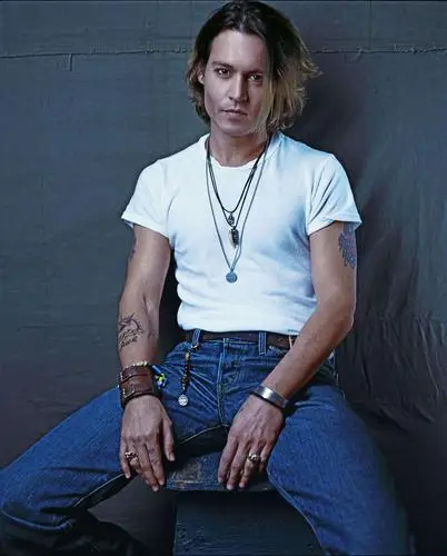 Johnny Depp Men's Colored T-Shirt - idPoster.com