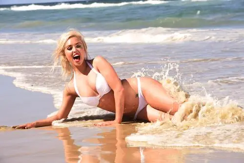 Jorgie Porter Wall Poster picture 646797