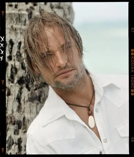 Josh Holloway Wall Poster picture 487132