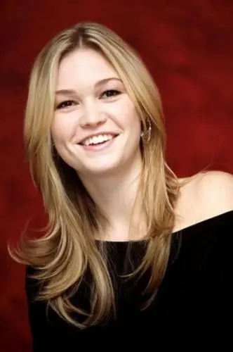Julia Stiles Wall Poster picture 663679