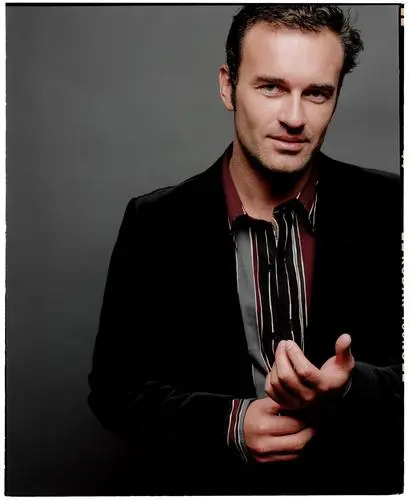 Julian McMahon Wall Poster picture 11047