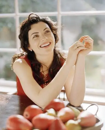 Julianna Margulies Jigsaw Puzzle picture 650241