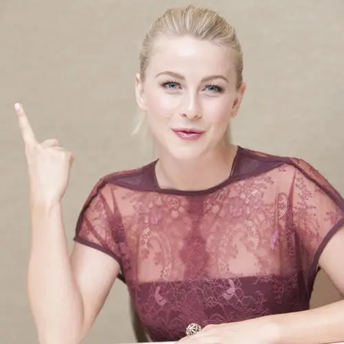 Julianne Hough Protected Face mask - idPoster.com