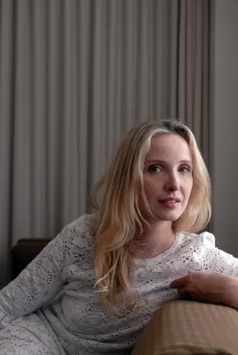 Julie Delpy Protected Face mask - idPoster.com