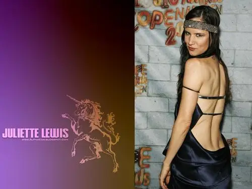 Juliette Lewis Women's Colored Tank-Top - idPoster.com