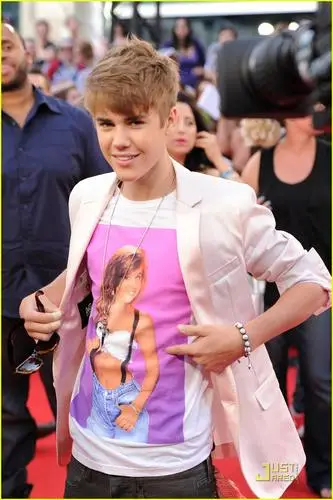 Justin Bieber Women's Colored T-Shirt - idPoster.com