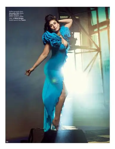 Kareena Kapoor Women's Colored Hoodie - idPoster.com