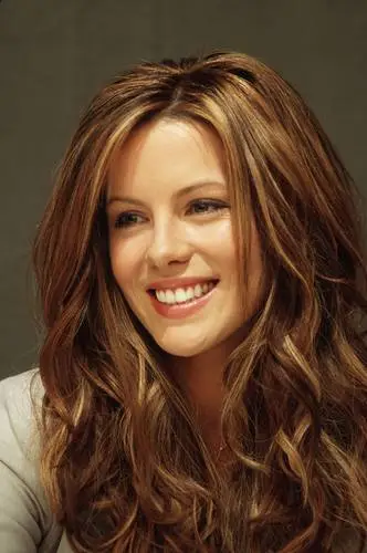 Kate Beckinsale Wall Poster picture 38587