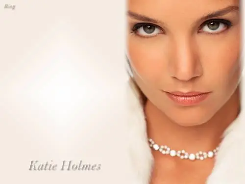 Katie Holmes White T-Shirt - idPoster.com