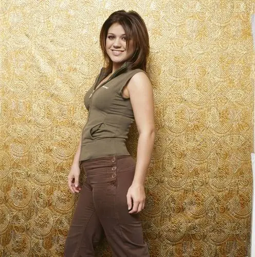 Kelly Clarkson Wall Poster picture 12118