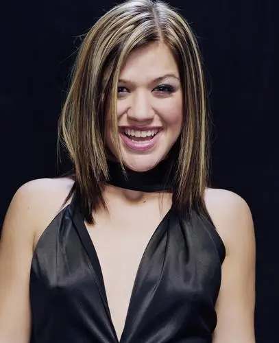 Kelly Clarkson Jigsaw Puzzle picture 12147