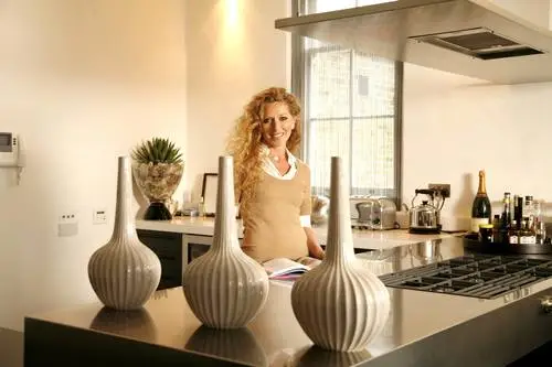 Kelly Hoppen Jigsaw Puzzle picture 665950