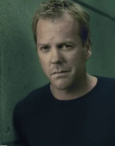 Kiefer Sutherland Wall Poster picture 494882