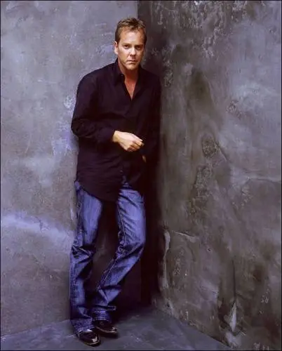 Kiefer Sutherland Wall Poster picture 517095