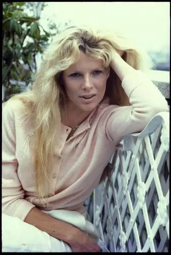 Kim Basinger Wall Poster picture 175687