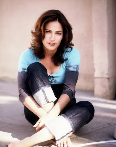 Kim Delaney Wall Poster picture 667382
