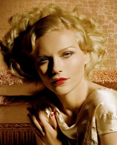 Kirsten Dunst Wall Poster picture 12343