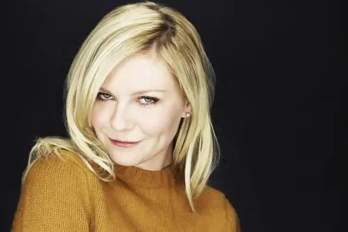 Kirsten Dunst Wall Poster picture 729324
