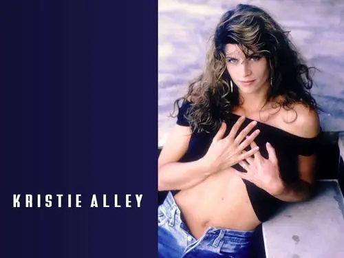 Kirstie Alley White T-Shirt - idPoster.com