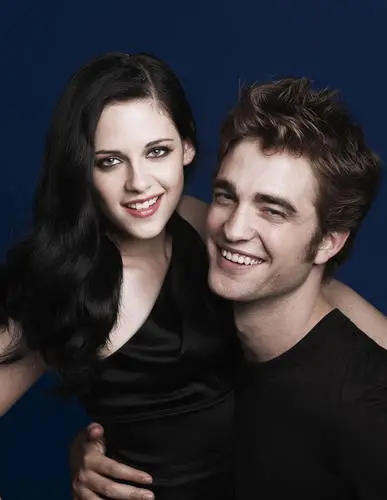 Kristen Stewart and Rob Pattinson Men's Colored Hoodie - idPoster.com
