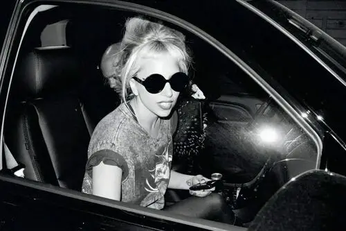 Lady Gaga White Tank-Top - idPoster.com
