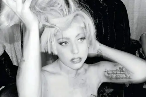 Lady Gaga Wall Poster picture 145361