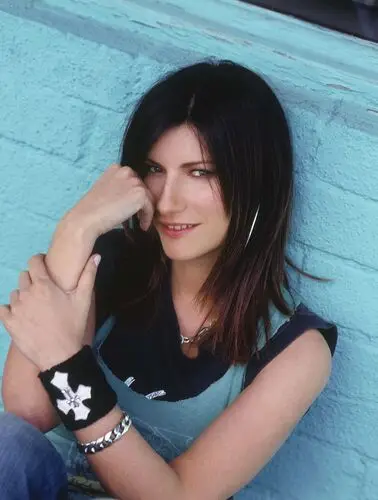 Laura Pausini Wall Poster picture 731744