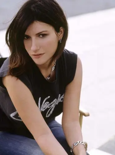 Laura Pausini Wall Poster picture 731757