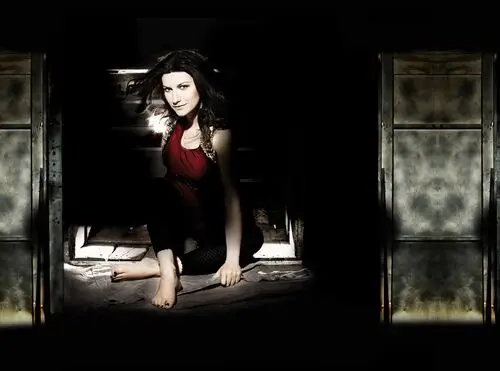 Laura Pausini Wall Poster picture 731786