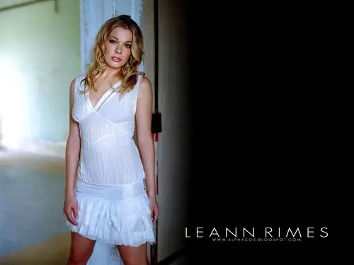 LeAnn Rimes White T-Shirt - idPoster.com