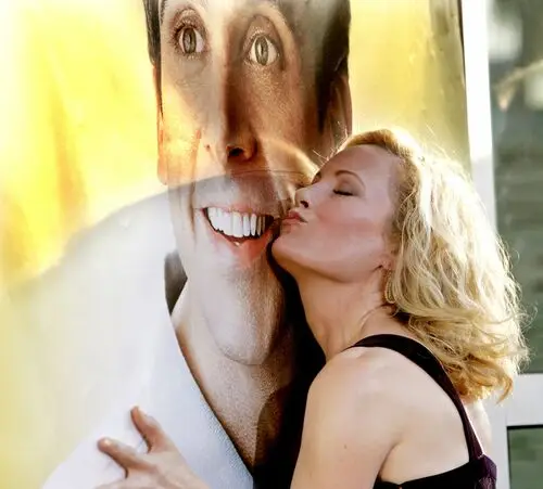 Leslie Mann Wall Poster picture 40683