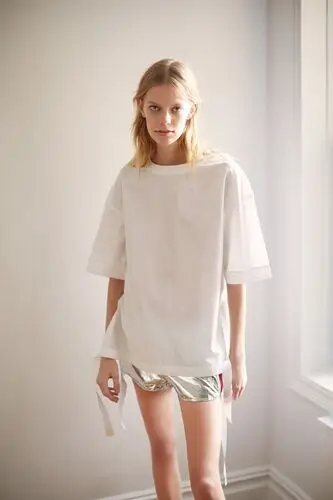 Lexi Boling Women's Colored  Long Sleeve T-Shirt - idPoster.com