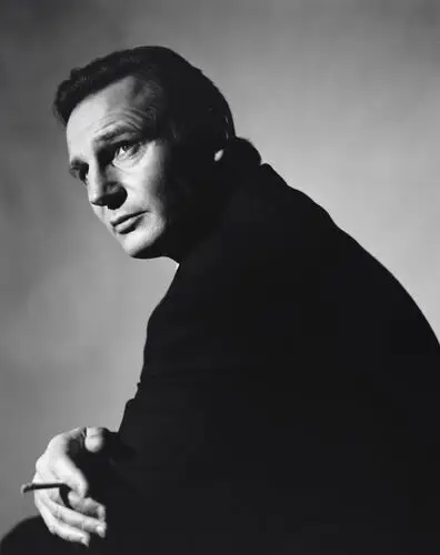 Liam Neeson Women's Colored Tank-Top - idPoster.com